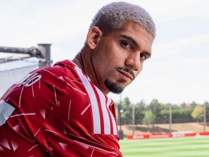 صورة رونالد أراوخو في أول لقاء صحفي مع موقع ليفربول بعد انضمامه من برشلونة معاراً - 11 أغسطس 2026 - liverpoolfc.com