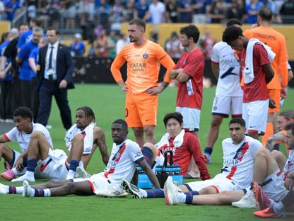 لاعبو باريس سان جيرمان محبطين بعد الخسارة أمام تشيلسي في نهائي كأس العالم للأندية - 13 يوليو 2025 - IMAGN IMAGES via Reuters Connect