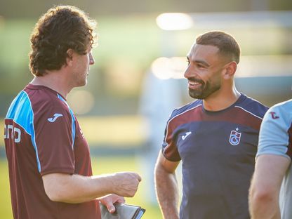 محمد صلاح ومدربه فاتح تقي خلال تدريبات طرابزون سبور - 6 أغسطس 2026 - x@Trabzonspor