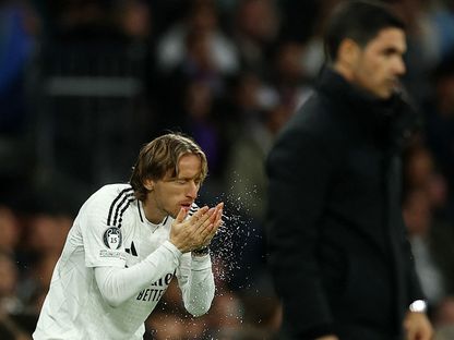 لوكا مودريتش لاعب ريال مدريد في مباراة أرسنال بإياب ربع نهائي دوري أبطال أوروبا - 16 أبريل 2024 - Reuters