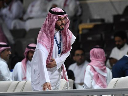 فهد بن نافل رئيس الهلال خلال مباراة ضد الحزم بالدوري السعودي - 11 مايو 2024 - Reuters