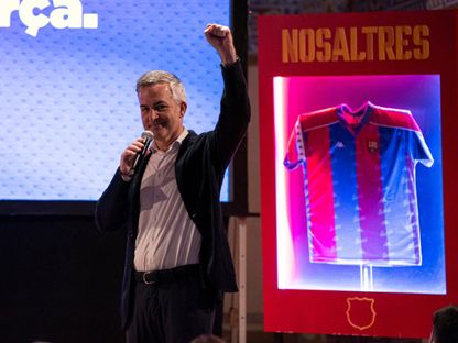 فيكتور فونت خلال حملته الانتخابية لرئاسة برشلونة - 9 مارس 2026 - X/@NosaltresFCB