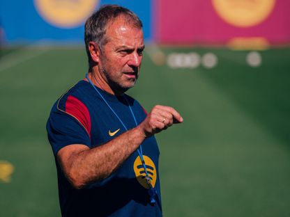 هانزي فليك خلال تدريب لبرشلونة - 15 سبتمبر 2026 - fcbarcelona.es