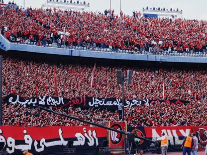 حضور كبير لجمهور الأهلي المصري خلال مواجهة ماميلودي صنداونز الجنوب إفريقي بإياب نصف نهائي دوري أبطال إفريقيا - 25 أبريل 2025 - FB/@Al Ahly SC