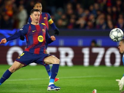 روبرت ليفاندوفسكي يهدر فرصة في مباراة برشلونة وكوبنهاغن في دوري أبطال أوروبا - 28 يناير 2026 - Reuters