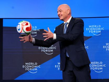 جياني إنفانتينو رئيس الاتحاد الدولي لكرة القدم خلال المنتدى الاقتصادي العالمي في سويسرا - 22 يناير 2026 - Reuters