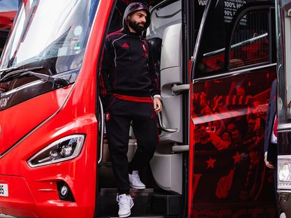 محمد صلاح نجم ليفربول يصل ملعب نوتنغهام فورست - 22 فبراير 2026 - X@LFC