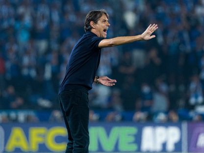 سيموني إنزاغي مدرب الهلال خلال مواجهة السد بدوري أبطال آسيا للنخبة - 13 أكتوبر 2026 - X/@Alhilal_FC