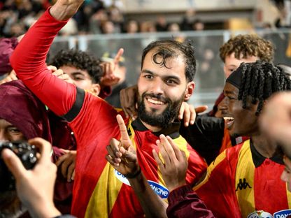 احتفال لاعبي الترجي الرياضي التونسي بتسجيل هدف في مرمى الأهلي المصري بدوري أبطال إفريقيا - 15 مارس 2026 - FB/@Espérance Sportive de Tunis