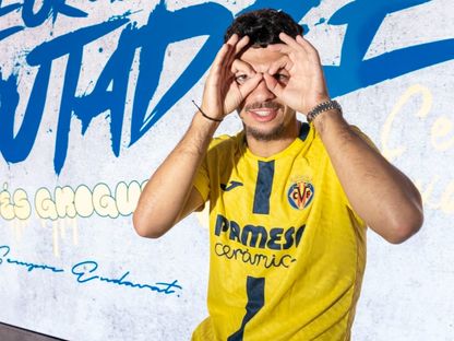 الجورجي ميكاوتادزي أثناء تقديمه في فياريال 1-9-2025 - Villarreal/web