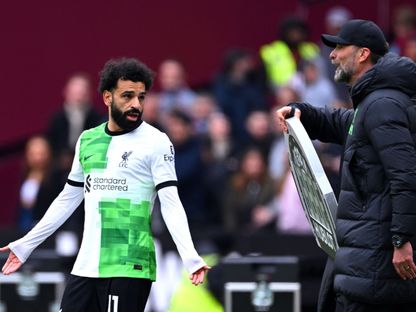 مدرب ليفربول يورغن كلوب خلال مشادة مع محمد صلاح أثناء مباراة ضد وست هام يونايتد - 27 أبريل 2024 - Getty Images