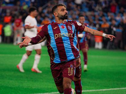احتفال محمد صلاح نجم طرابزون سبور بتسجيل هدف في مرمى غلطة سراي بالدوري التركي - 19 سبتمبر 2026 - X/@@Trabzonspor