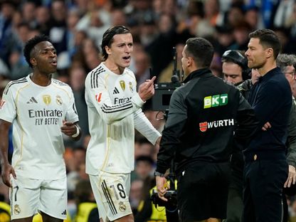 ألفارو كاريراس لاعب ريال مدريد يتعرض للطرد أمام سيلتا فيغو - 7 ديسمبر 2025 - Reuters