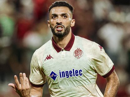 احتفال حمزة هنوري لاعب الوداد بتسجيل هدف في مرمى النادي المكناسي بالدوري المغربي - 2 سبتمبر 2025 - X/@WAC