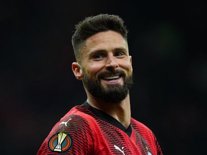 أوليفيه جيرو مهاجم نادي ميلان خلال مباراة روما بذهاب ربع نهائي الدوري الأوروبي- 11 أبريل 2024 - Reuters