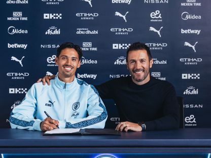 من تقديم تيجاني ريندرز لاعبا في صفوف مانشستر سيتي - 11 يونيو 2025 - X/@ManCity