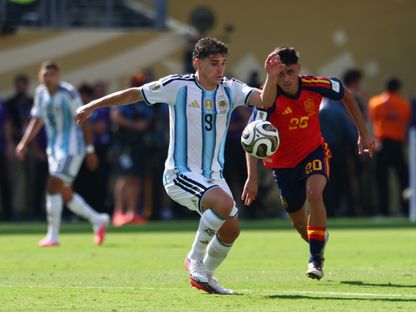 جوليان ألفاريز وبيدري غونزاليس من نهائي كأس العالم بين إسبانيا والأرجنتين - 20 يوليو 2026 - Reuters