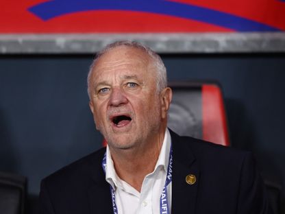 غراهام أرنولد خلال مباراة العراق والإمارات في الملحق الآسيوي المؤهل لكأس العالم - 13 نوفمبر 2025 - Reuters