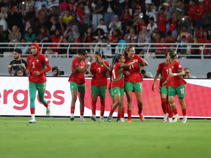 احتفال لاعبات المغرب بتسجيل هدف في مرمى السنغال بكأس إفريقيا للسيدات - 12 يوليو 2025 - X/@CAFwomen
