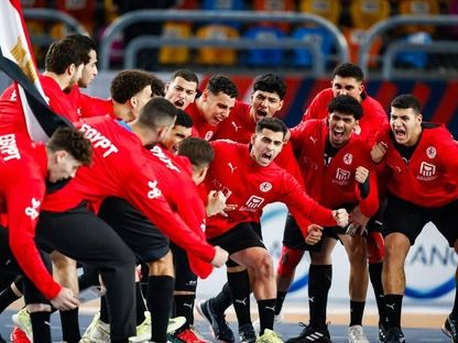 لاعبو منتخب مصر قبل مباراة التشيك في الدور الرئيسي ببطولة العالم لليد تحت 19 عاما - 11 أغسطس 2025 - FB/@EHF