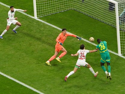 ياسين بونو ينقذ فرصة بابي غاي بمواجهة المغرب والسنغال بنهائي كأس أمم إفريقيا - 18 يناير 2026 - Reuters