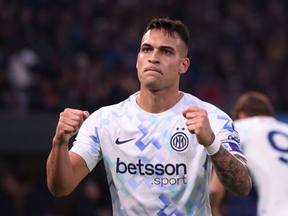 لاوتارو مارتينيز يقارع كيليان مبابي وإيرلينغ هالاند وهاري كين في دوريات أوروبا