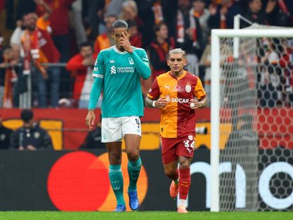 فيرجيل فان دايك قائد ليفربول خلال مواجهة غلطة سراي في دوري أبطال أوروبا - 30 سبتمبر 2025 - REUTERS