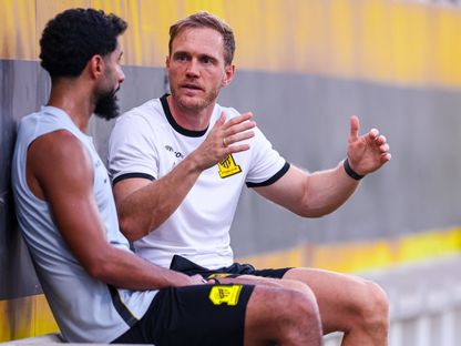 الألماني ينز فيسينغ مدرب الاتحاد في حصة تدريبية - 2 أكتوبر 2026 - @ittihad