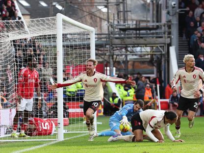 أليكسيس ماك أليستر لاعب ليفربول يحتفل بهدفه أمام نوتنغهام فورست بالدوري الإنجليزي الممتاز - 22 فبراير 2026 - Reuters