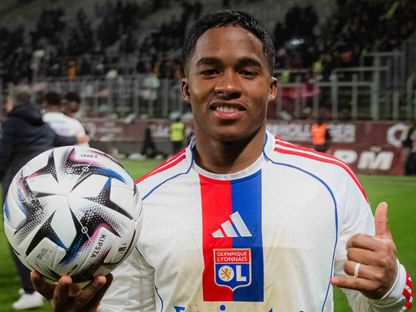 لاعب أولمبيك ليون إندريك بعد تسجيله أول هاتريك مع الفريق - 25 يناير 2025 - X@OL