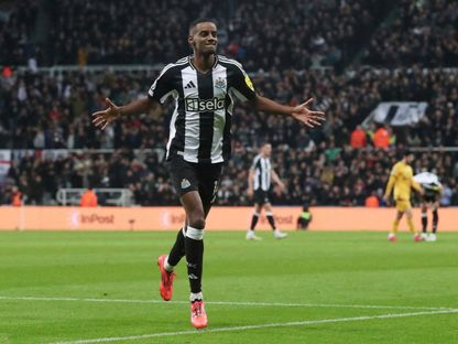 ألكسندر إيزاك بعد تسجيله هدفاً لنيوكاسل يونايتد في مرمى ولفرهامبتون - 15 يناير 2025 - Reuters