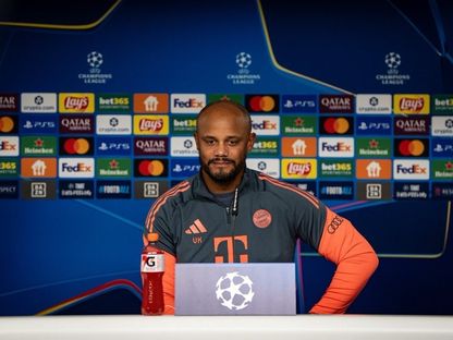 فينسنت كومباني مدرب بايرن خلال المؤتمر الصحفي قبل مباراة كلوب بروج في دوري أبطال أوروبا - 21 أكتوبر 2025 - X/@FCBayern