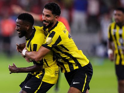 احتفال عبد العزيز البيشي لاعب الاتحاد بتسجيل هدف في مرمى ضمك بالدوري السعودي - 10 مايو 2026 - X/@ittihad