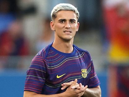 لاعب برشلونة غافي خلال مباراة كأس جوان غامبر الودية ضد كومو - 10 أغسطس 2025 - ٌReuters