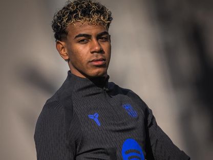 لامين يامال مهاجم برشلونة خلال التدريبات - 24 نوفمبر 2025 - X/@FCBarcelona_es