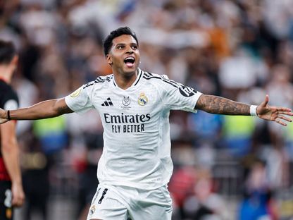 البرازيلي رودريغو لاعب ريال مدريد يحتفل بهدفه في مرمى ريال مايوركا بنصف نهائي كأس السوبر الإسباني - 9 يناير 2025 - X/@realmadriden