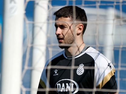 جوان غارسيا حارس إسبانيول في تدريبات فريقه - 7 أبريل 2025 - x@RCDEspanyol