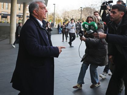 رئيس برشلونة جوان لابورتا بعد إدلائه بشهادته أمام قاضية التحقيق بشأن مدفوعات ناديه لخوسيه ماريا إنريكيز نيغريرا النائب السابق لرئيس لجنة الحكام في إسبانيا - 12 ديسمبر 2025 - REUTERS