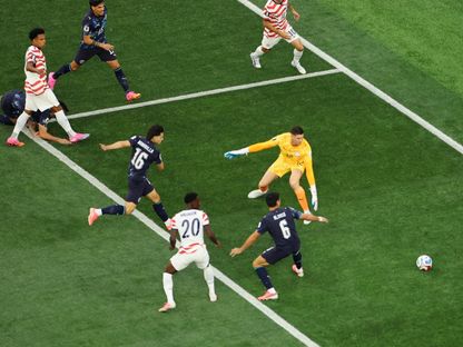 بوباديلا لاعب باراغواي يسجل بالخطأ في مرماه أمام أميركا - 12 يونيو 2026 - Reuters
