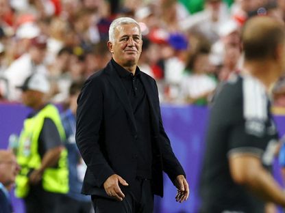 مدرب الجزائر فلاديمير بيتكوفيتش خلال مباراة ضد النمسا في كأس العالم - 27 يونيو 2026 - REUTERS