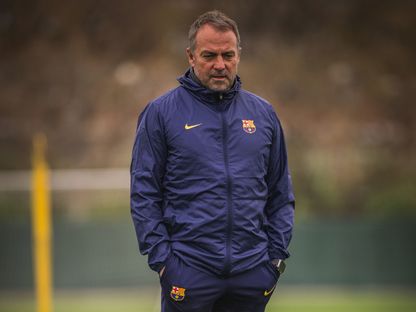 هانزي فليك خلال تدريب لبرشلونة - 24 أبريل 2026 - X/@FCBarcelona