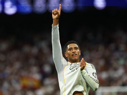 جود بيلينغهام لاعب ريال مدريد يحتفل بهدفه في مرمى برشلونة في الدوري الإسباني - 26 أكتوبر 2025 - Reuters