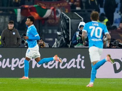 نابولي يحسم "ديربي الشمس" أمام روما ويرتقي لقمة الدوري الإيطالي