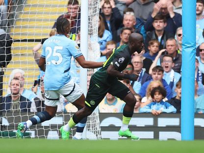 يواني ويسا بعد تسجيله هدفاً لبرينتفورد في مرمى مانشستر سيتي - 14 سبتمبر 2024 - Reuters