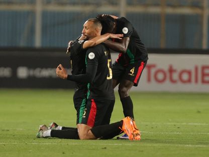 احتفال لاعبي الجيش الملكي بالتأهل لنصف نهائي دوري أبطال إفريقيا على حساب بيراميدز - 21 مارس 2026 - X/@CAFCLCC_ar