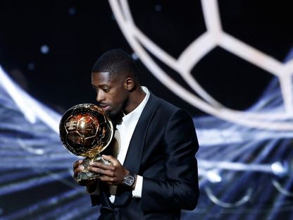 عثمان ديمبيلي مُهدد بالرحيل عن سان جيرمان بسبب الكرة الذهبية