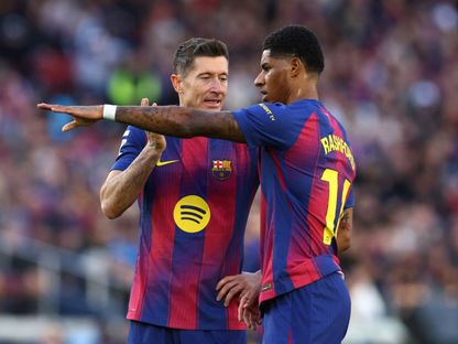 ماركوس راشفورد وروبرت ليفاندوفسكي ثنائي هجوم برشلونة خلال مواجهة مايوركا بالدوري الإسباني - 7 فبراير 2026 - Reuters