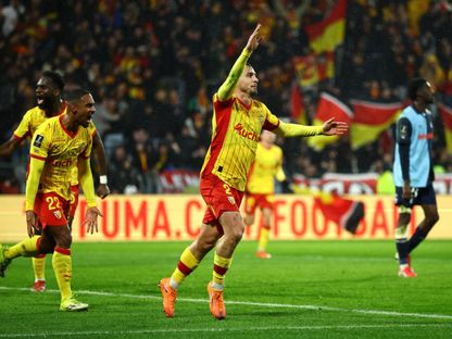 روبن أغيلار يحتفل بهدفه في مباراة لانس ولو هافر بالدوري الفرنسي - 30 يناير 2026 - Reuters