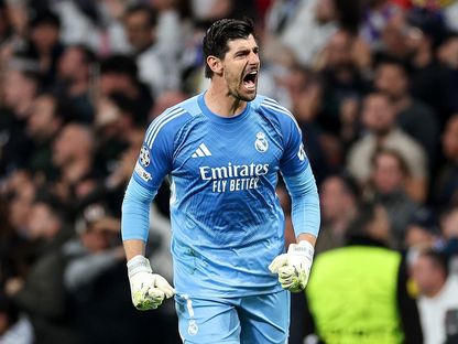 تيبو كورتوا يحتفل بتمريرته الحاسمة لفيديريكو فالفيردي في مباراة ريال مدريد ومانشستر سيتي بدوري أبطال أوروبا - 11 مارس 2026 - X/realmadrid