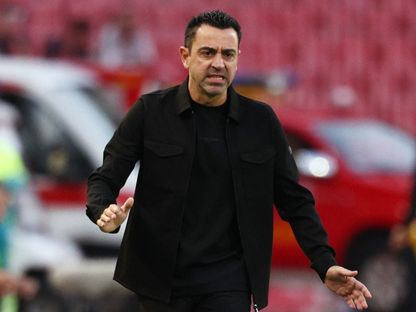 مدرب منتخب هولندا تشافي هيرنانديز خلال مباراة صربيا في دوري الأمم الأوروبية - 27 سبتمبر 2026 - Reuters